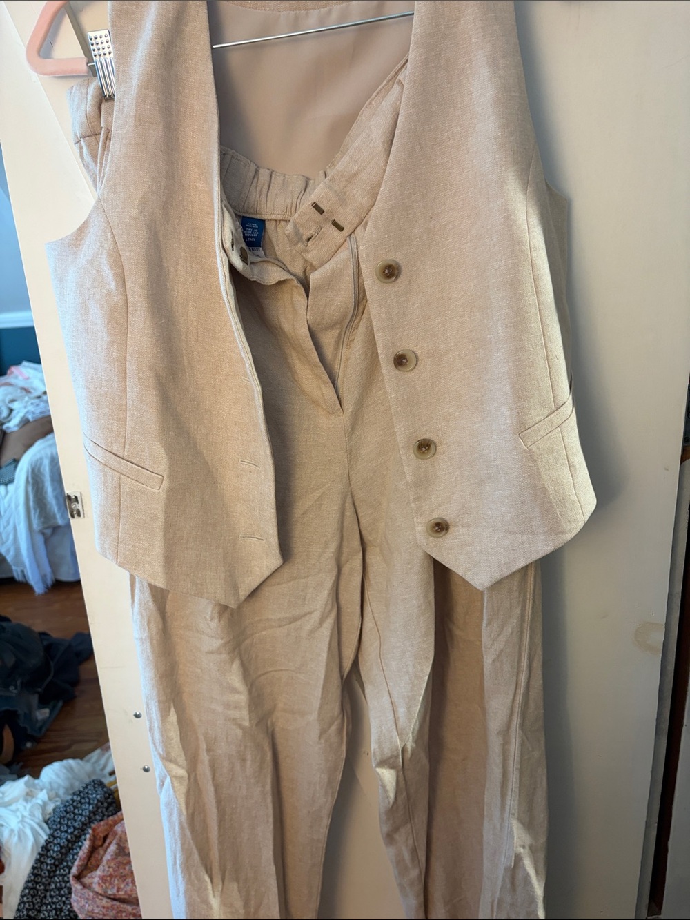 Old Navy Beige Linen-Blend Vest and Trousers